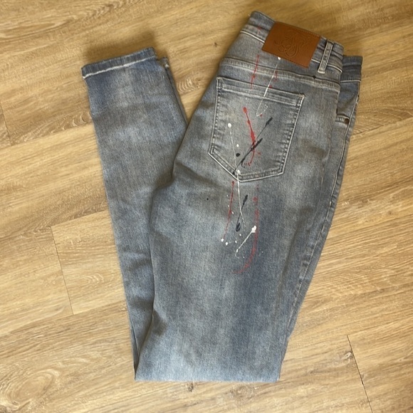 Sik Silk Bust Knee Riot Denim Jeans in Light Blue. Size Medium - Picture 6 of 12